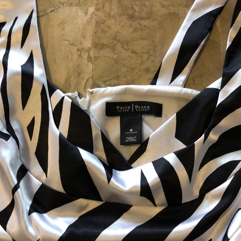 Sexy black and white curvy dress!!